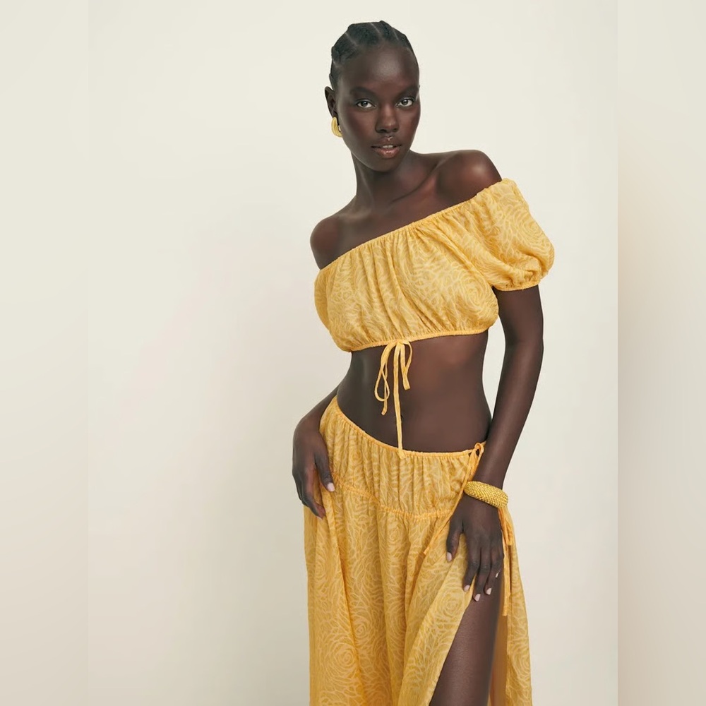 Reformation Valeria Puff Sleeve 2-Piece Set Crop Top + Skirt - Picture 3 of 9